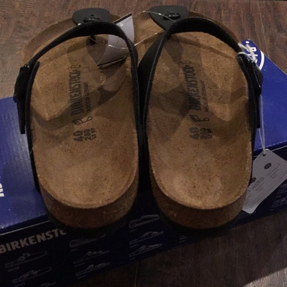 New Birkenstock Gizeh Sandals - Picture 3 of 4